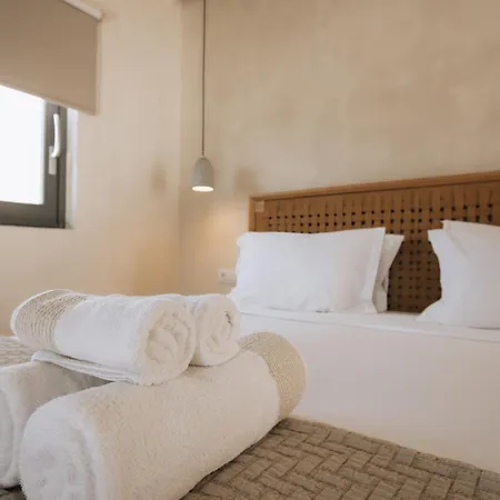 Aerostay Mykonos 아파트